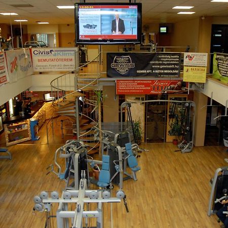 Sport Hotel Debrecen Luaran gambar