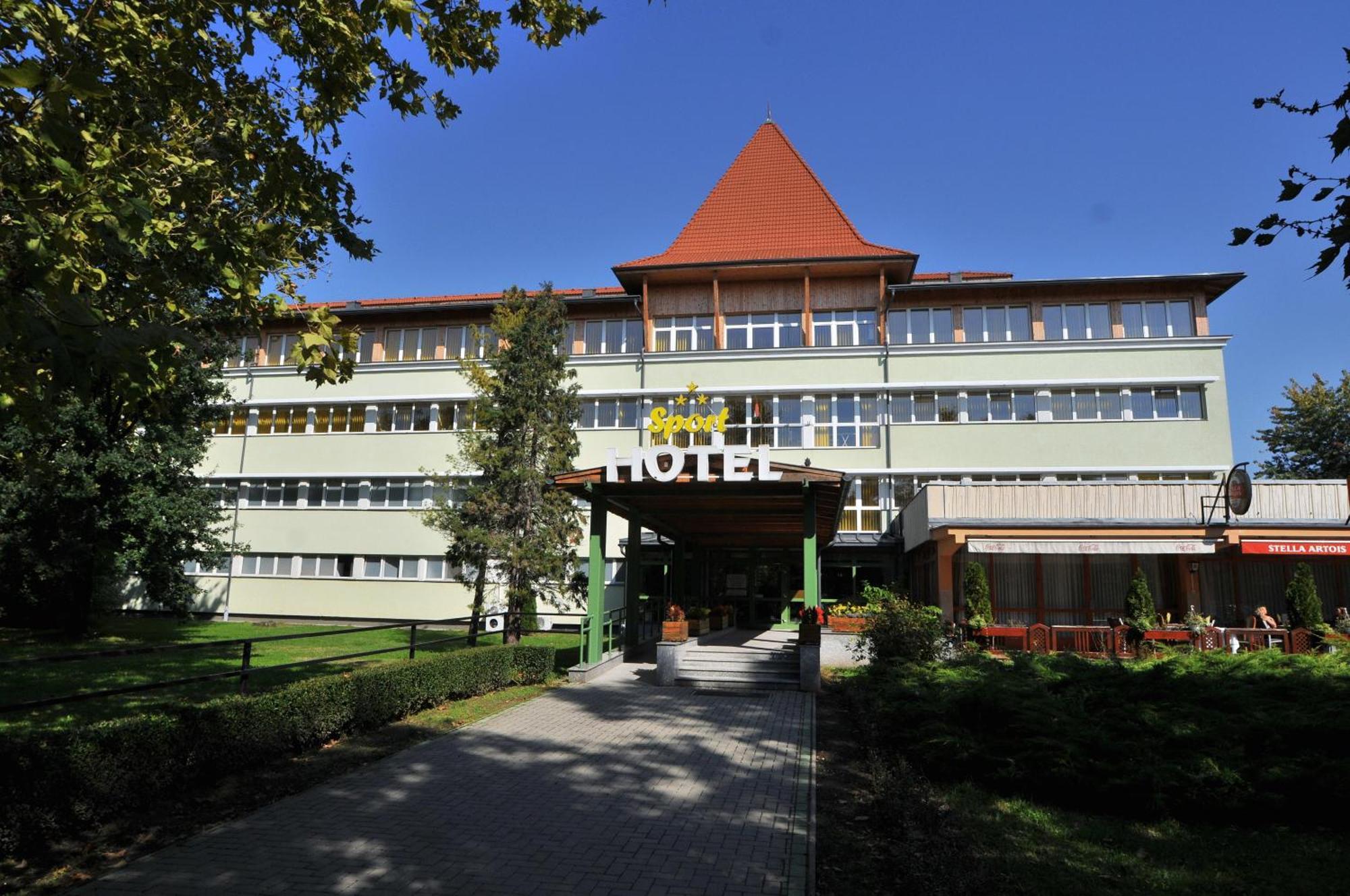 Sport Hotel Debrecen Luaran gambar